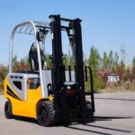 Heavy Forklift 3
